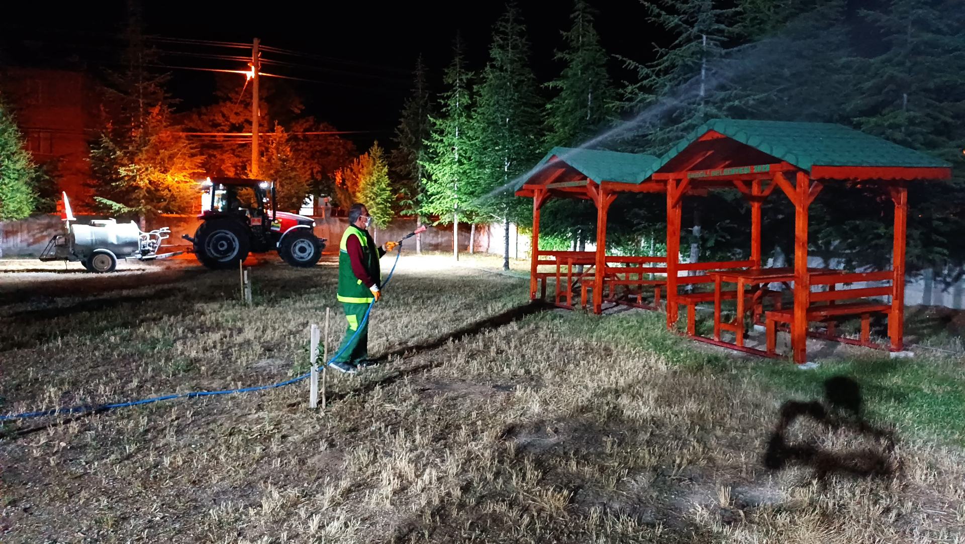 Ereğli Belediyesi’nde Sinek ve Haşerelerle Mücadele Devam Ediyor