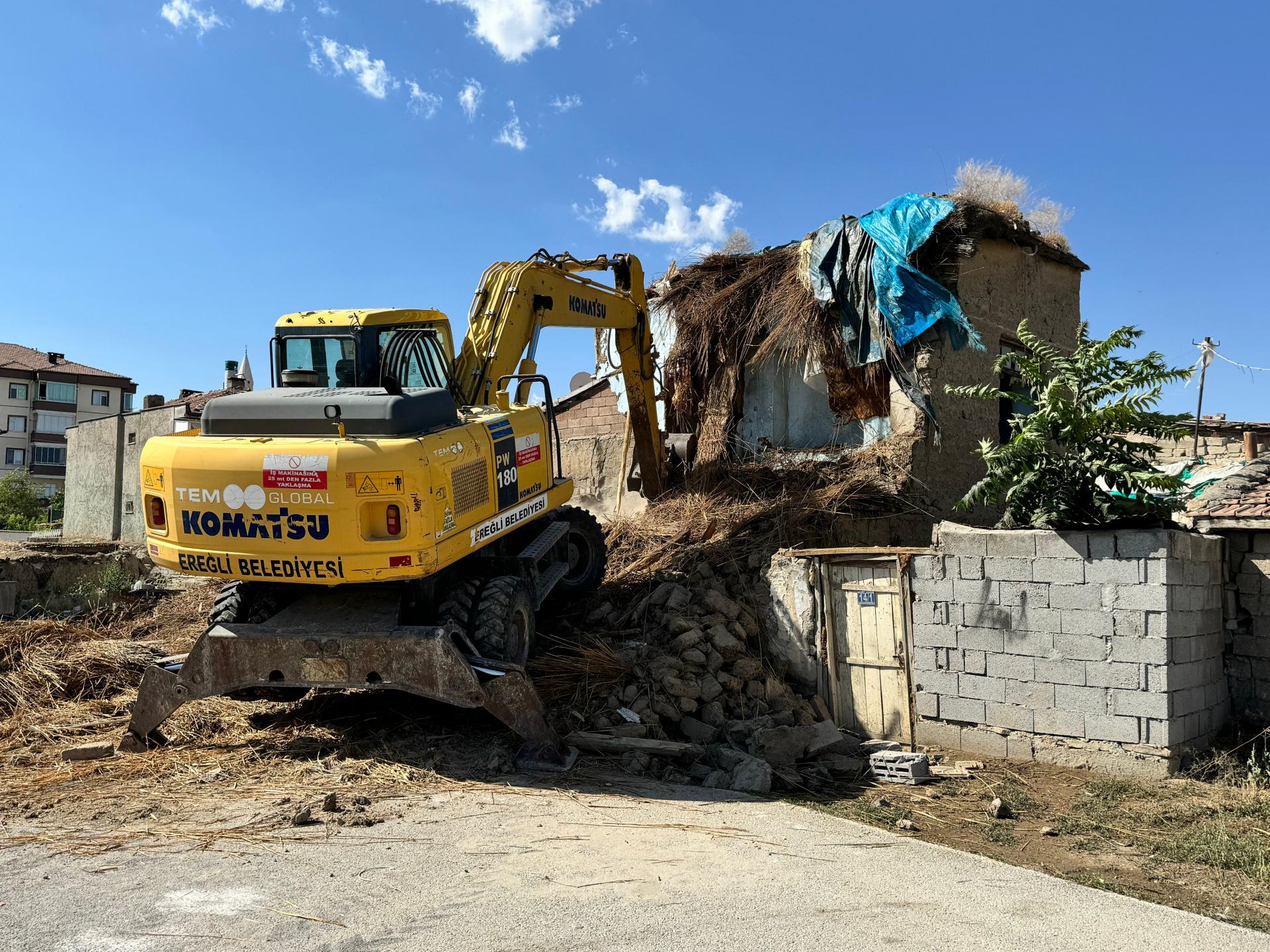 Başkan Akpınar: "Metruk Bina Yıkımlarına Önem Veriyoruz"