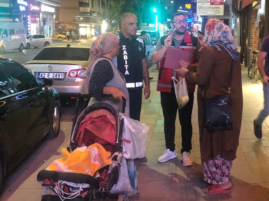 Ereğli Belediyesi Zabıta Ekipleri Dilencilere Göz Açtırmıyor